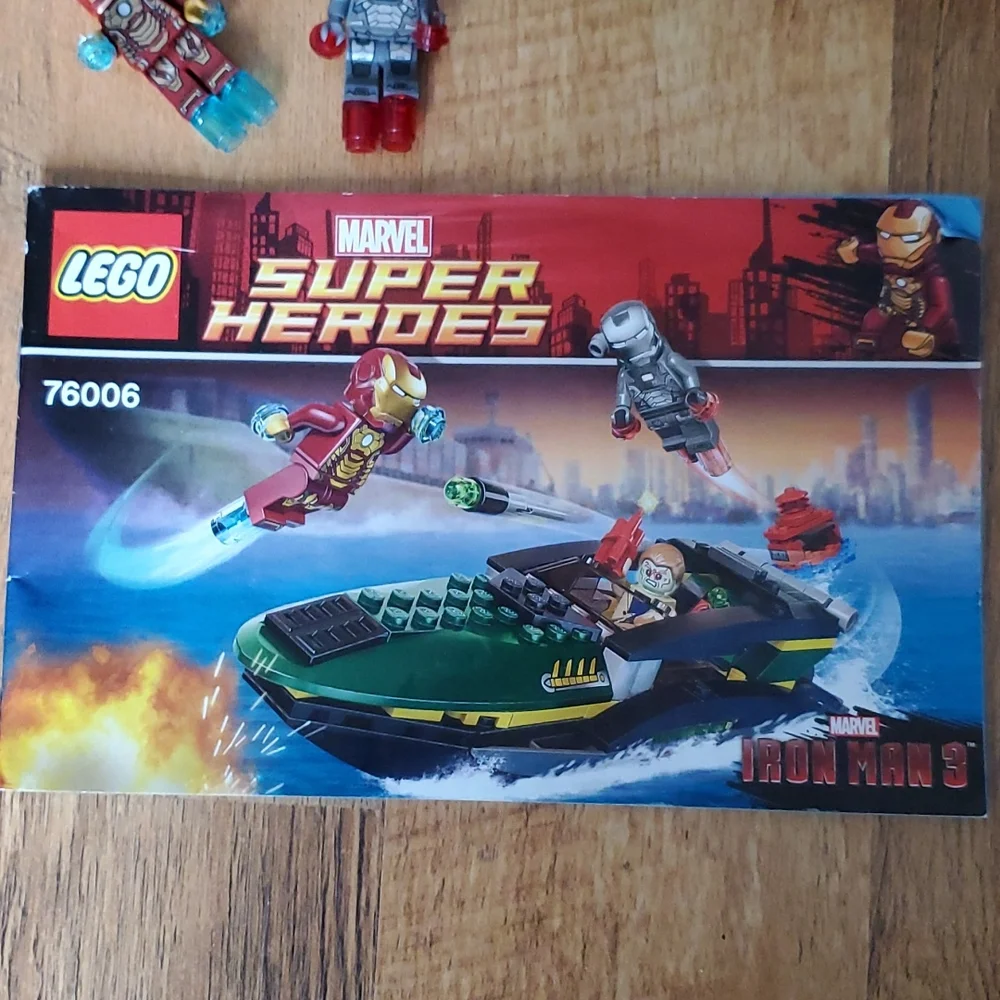 Lego Marvel Super Heroes Iron Man‎ Extremis Sea Port Battle #76006